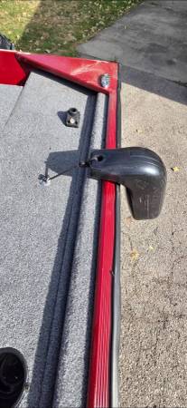 2021 Tracker, dovoz USA — foto 12 z 12