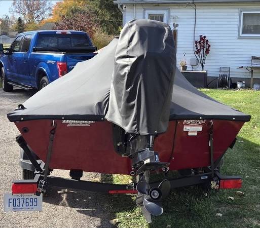 2021 Tracker, dovoz USA — foto 2 z 12
