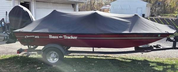 2021 Tracker, dovoz USA — foto 3 z 12