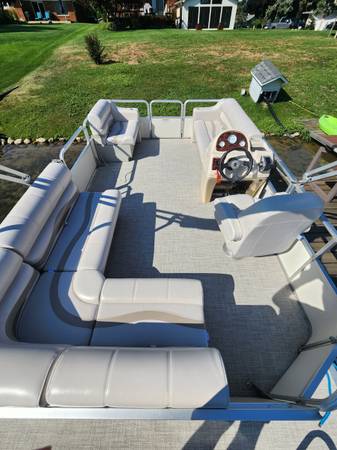 2008 Sun Tracker, bílá, dovoz USA — foto 5 z 8