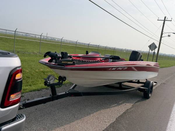 Bayliner, dovoz USA — foto 10 z 11