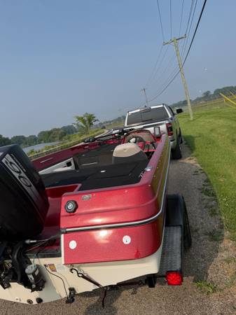 Bayliner, dovoz USA — foto 6 z 11