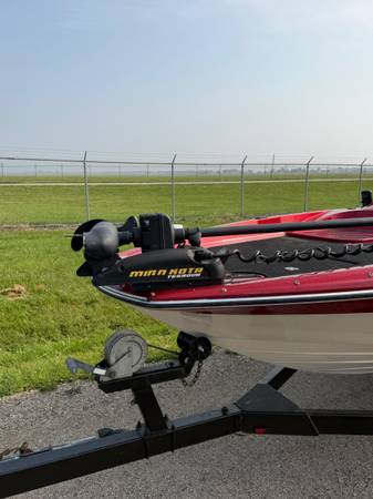 Bayliner, dovoz USA — foto 9 z 11