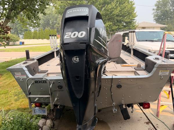 2016 Crestliner, dovoz USA — foto 3 z 9