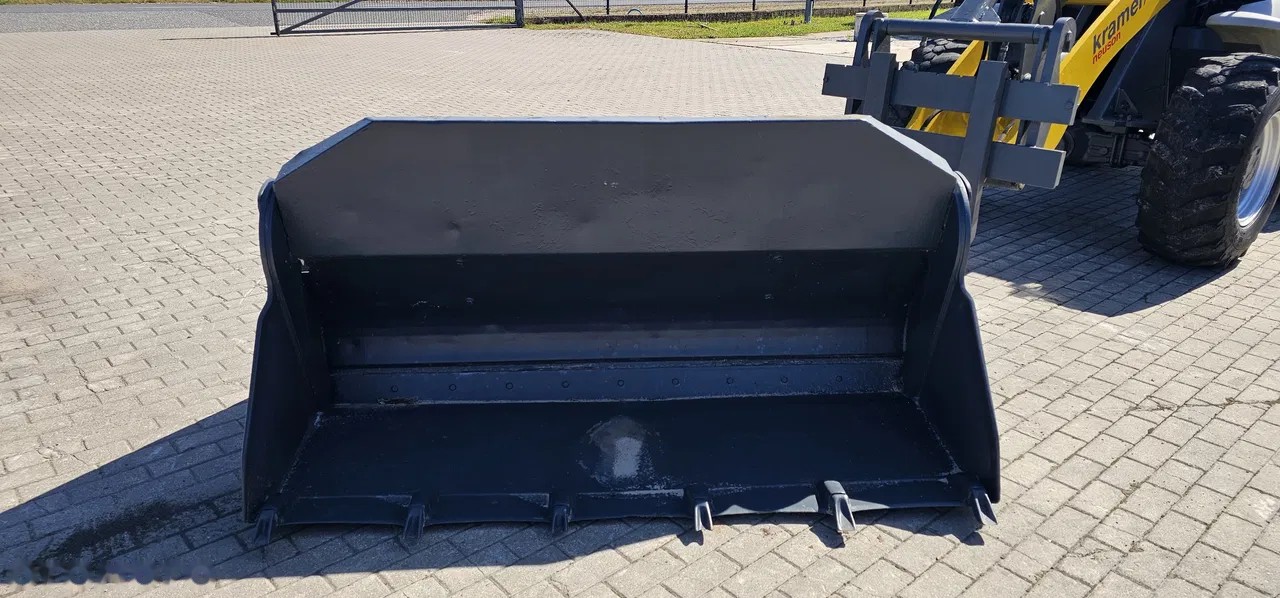 2003 Kramer 680, 7 700 mth, dovoz Skladem v EU — foto 9 z 9