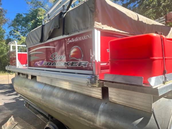 Tracker, dovoz USA — foto 4 z 7