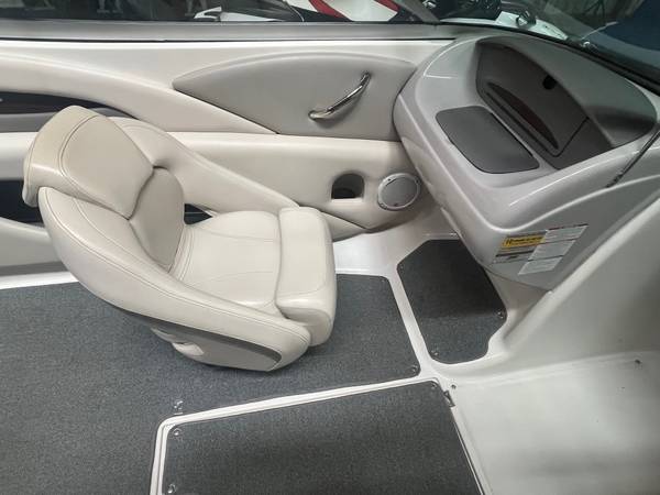 2005 Chaparral, dovoz USA — foto 12 z 12
