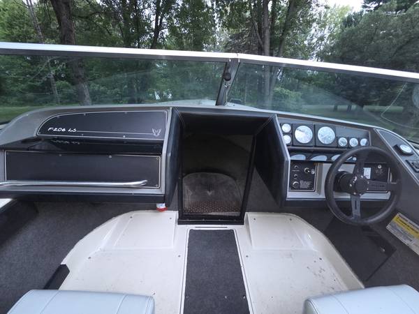 1987 Formula, dovoz USA — foto 4 z 7