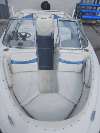 2001 Bayliner, dovoz USA — foto 4 z 12