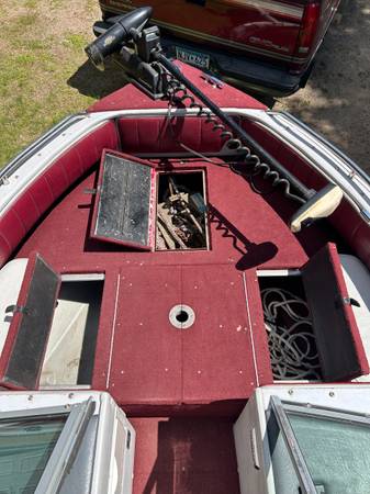 1994 Crestliner, dovoz USA — foto 12 z 12