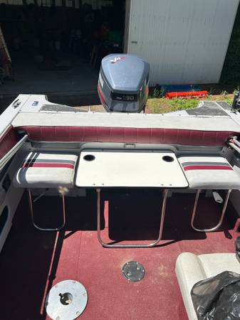1994 Crestliner, dovoz USA — foto 8 z 12
