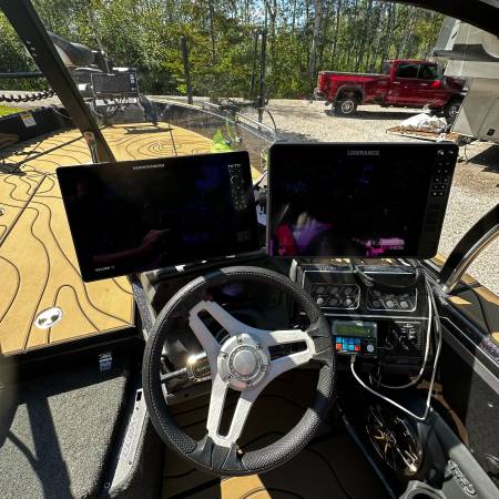 2019 Skeeter, dovoz USA — foto 7 z 12