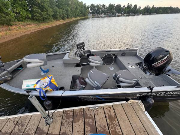 2016 Crestliner, dovoz USA — foto 9 z 12