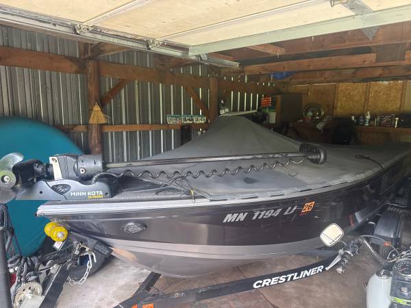 2016 Crestliner, dovoz USA — foto 1
