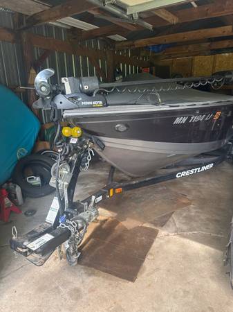 2016 Crestliner, dovoz USA — foto 2 z 12