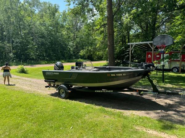 2016 Crestliner, dovoz USA — foto 2 z 12