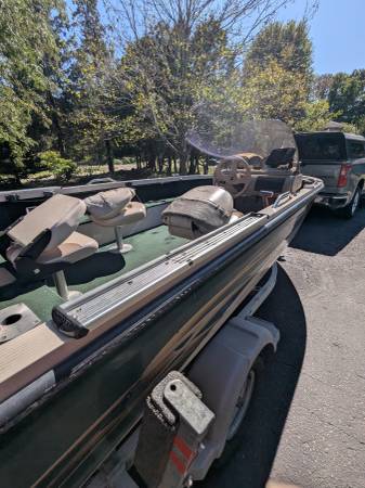 2002 Crestliner, dovoz USA — foto 3 z 12