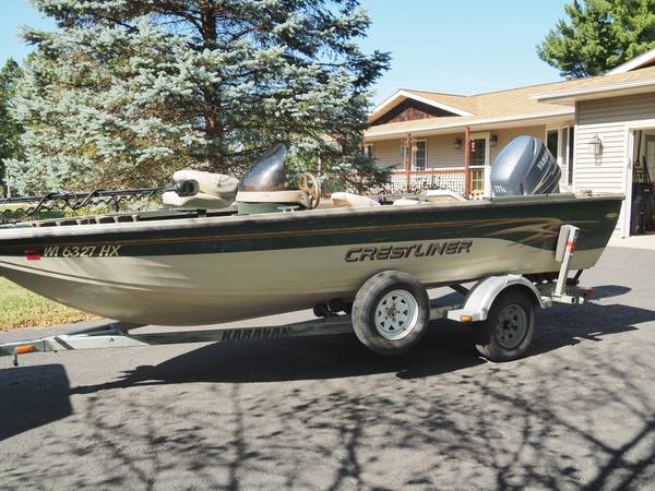 2002 Crestliner, dovoz USA — foto 5 z 12