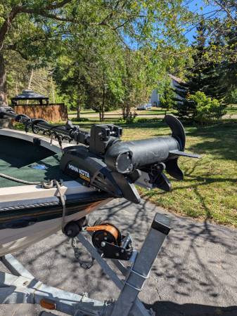 2002 Crestliner, dovoz USA — foto 9 z 12