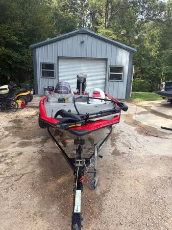 2013 Tracker, dovoz USA — foto 3 z 8