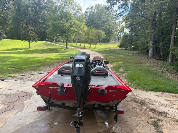 2013 Tracker, dovoz USA — foto 4 z 8