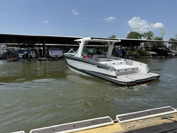2021 MasterCraft, dovoz USA — foto 1