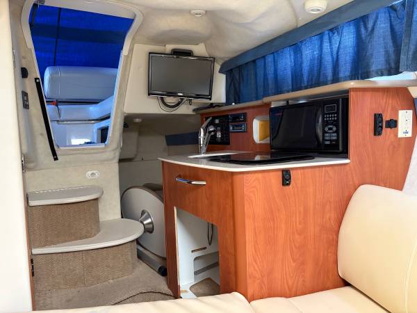 Bayliner, dovoz USA — foto 11 z 12