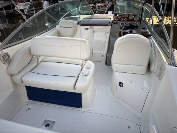 Bayliner, dovoz USA — foto 4 z 12