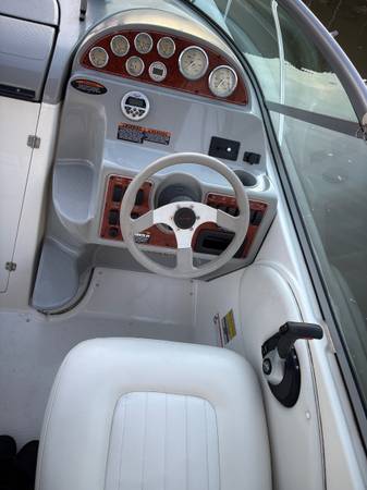 Bayliner, dovoz USA — foto 7 z 12