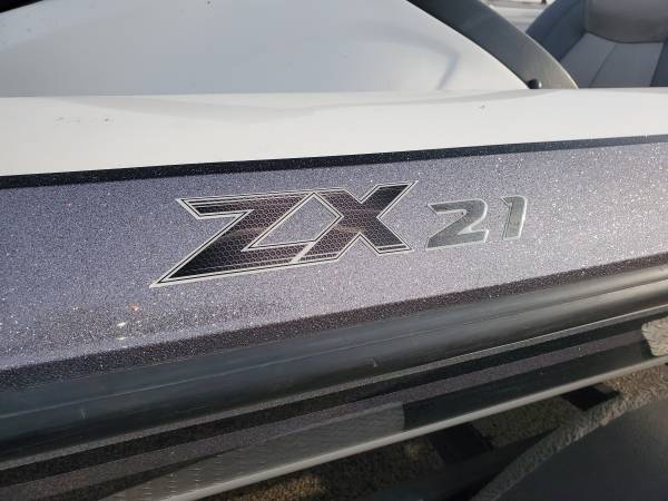 2014 Skeeter, dovoz USA — foto 7 z 10