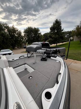 2021 Nitro, dovoz USA — foto 7 z 10
