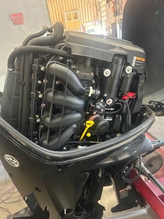 2022 Tracker, dovoz USA — foto 6 z 7
