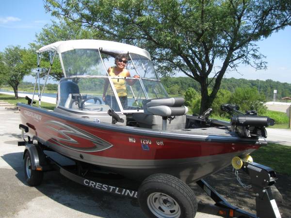 2015 Crestliner, dovoz USA — foto 2 z 9
