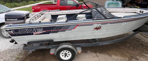 1990 Lowe, dovoz USA — foto 2 z 9