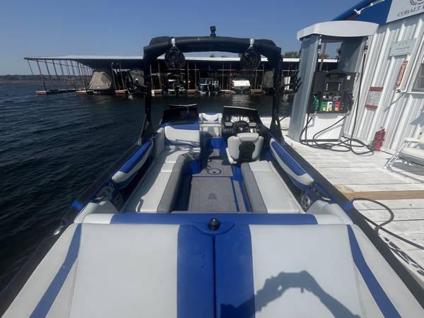 2021 Axis, dovoz USA — foto 11 z 12