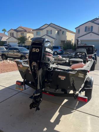 2018 Tracker, dovoz USA — foto 4 z 9