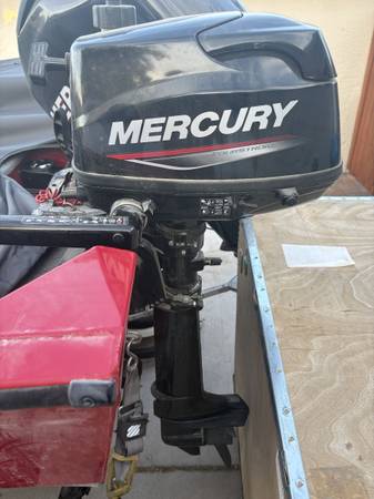 2012 Tracker, dovoz USA — foto 8 z 9