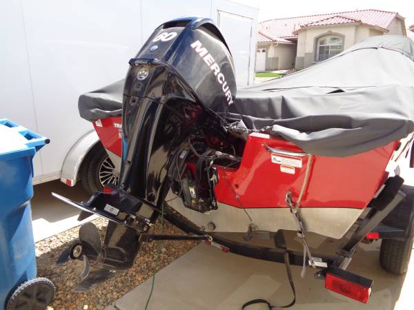 2012 Tracker, dovoz USA — foto 3 z 8