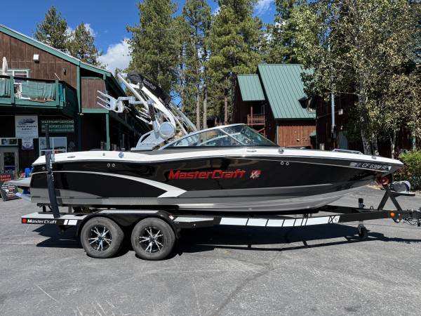 2015 MasterCraft, dovoz USA — foto 1