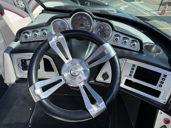 2015 MasterCraft, dovoz USA — foto 9 z 12