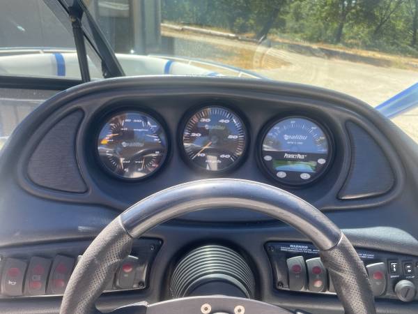 2002 Malibu, dovoz USA — foto 9 z 12