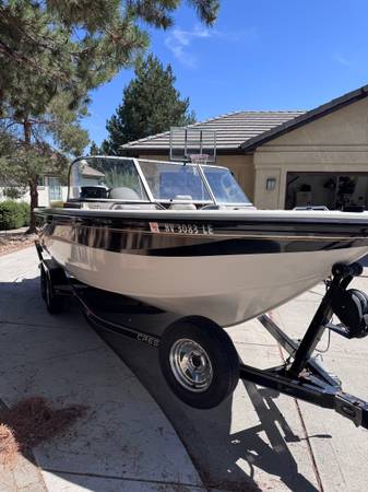 Crestliner, dovoz USA — foto 2 z 10