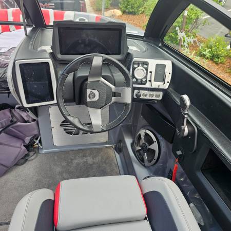 Malibu, dovoz USA — foto 3 z 11