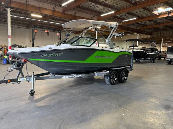 2019 MasterCraft, dovoz USA — foto 2 z 9