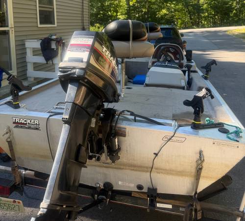 2005 Tracker, dovoz USA — foto 3 z 10