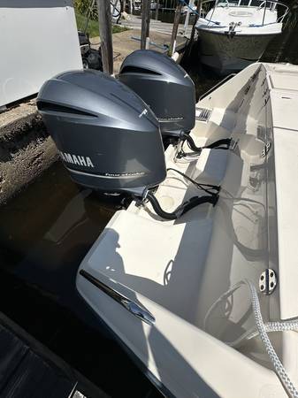 2016 Grady-White, bílá, dovoz USA — foto 9 z 12
