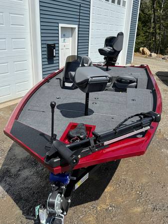 Lowe, dovoz USA — foto 2 z 3