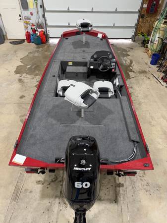 2026 Crestliner, dovoz USA — foto 2 z 5