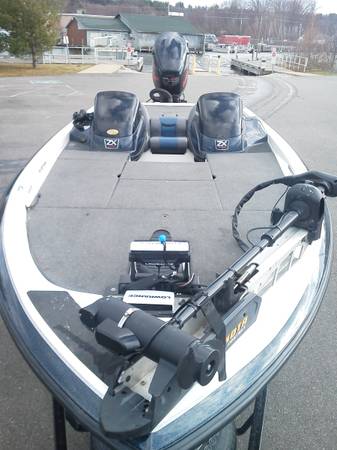 2009 Skeeter, dovoz USA — foto 1