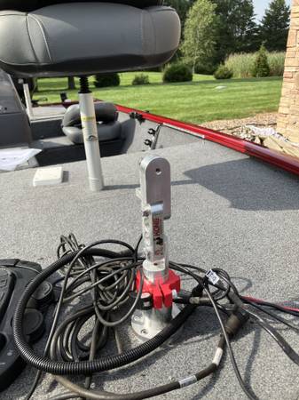 Tracker, dovoz USA — foto 12 z 12